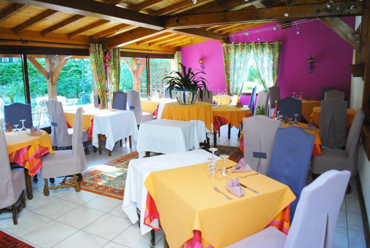 L'Auberge Des Gourmets Hotel Restaurant Le Vaudioux 外观 照片