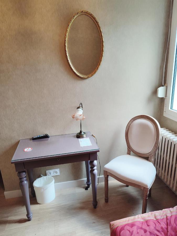 L'Auberge Des Gourmets Hotel Restaurant Le Vaudioux 外观 照片